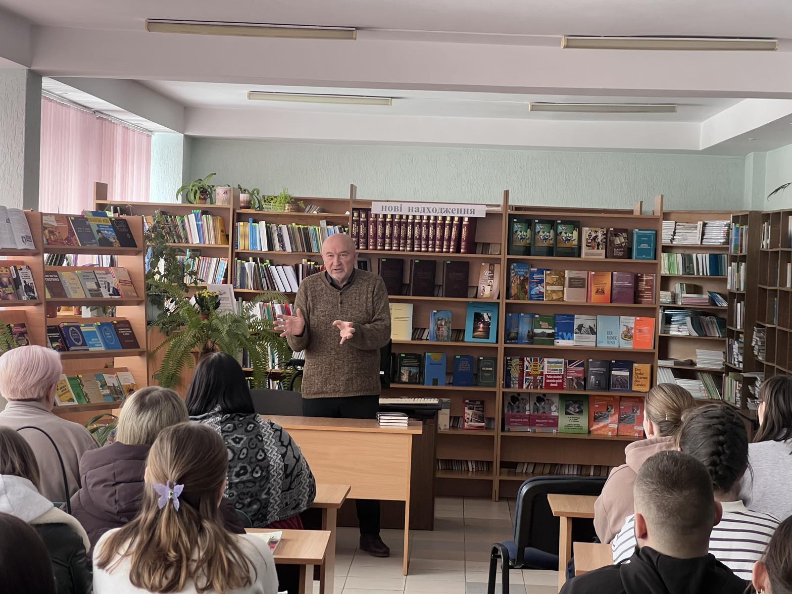 Oleksandr Vilchynskyi pid chas prezentatsii knyhy